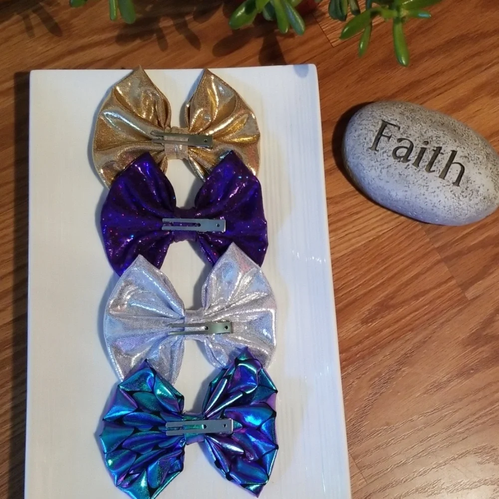 Mermaid‎ bows 4 bows